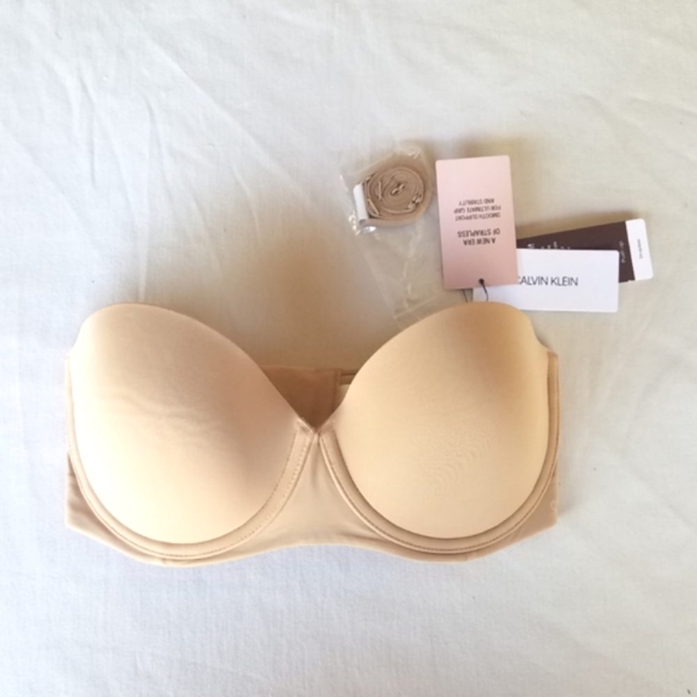 Calvin Klein Perfectly Fit Multi-Way Strapless Push Up Bra - Picture 10 of 11